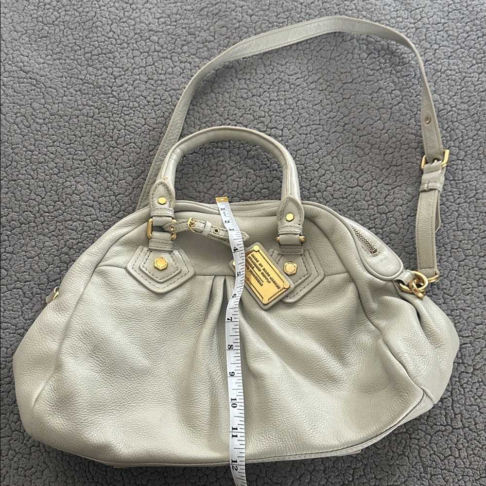 Marc by Marc Jacobs Oyster Leather Shoulder Bag with Gold Hardware - Picture 10 of 10